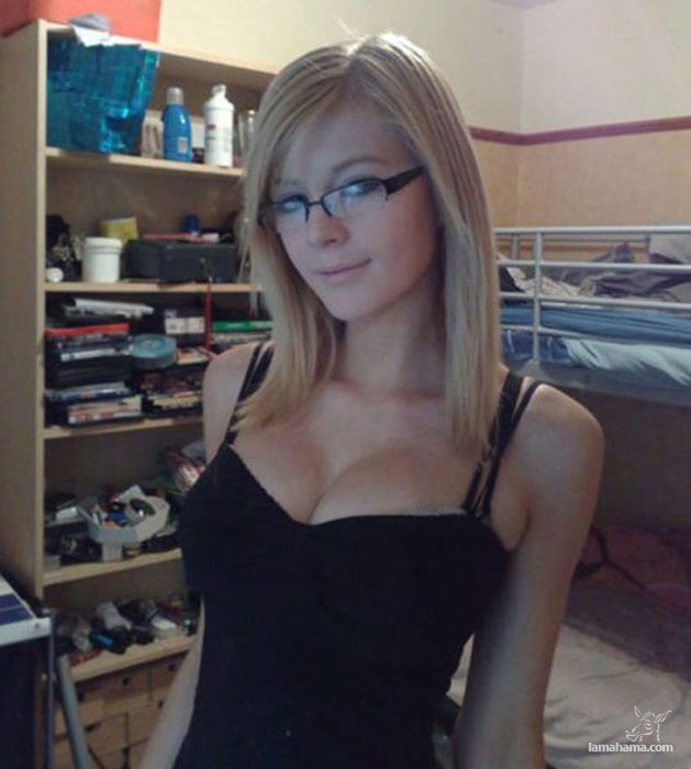 Girls in glasses - Pictures nr 3