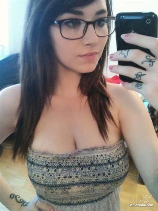 Girls in glasses - Pictures nr 4