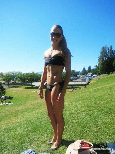 Girls with very fit bodies - Pictures nr 5