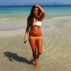 Dziewczyny w bikini III — 2